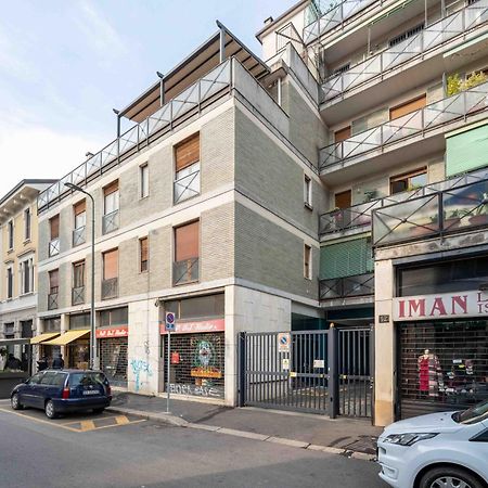 Suite 12 Milano Centro Parking Free Bagian luar foto