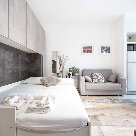 Suite 12 Milano Centro Parking Free Bagian luar foto