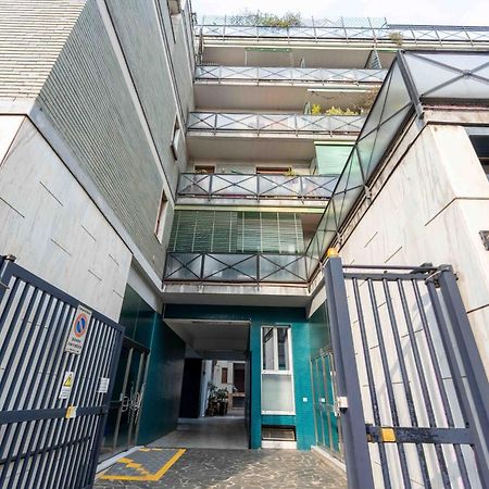 Suite 12 Milano Centro Parking Free Bagian luar foto