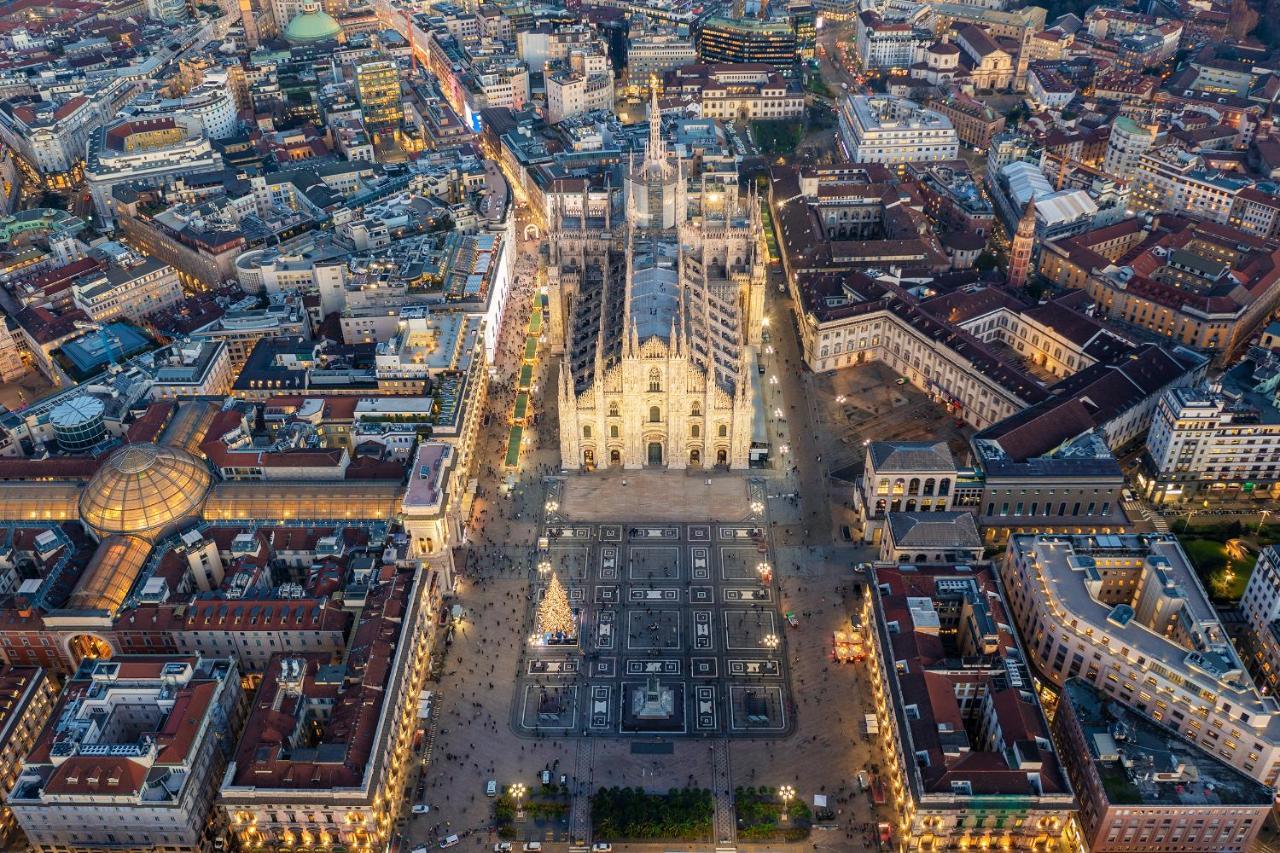 Suite 12 Milano Centro Parking Free Bagian luar foto