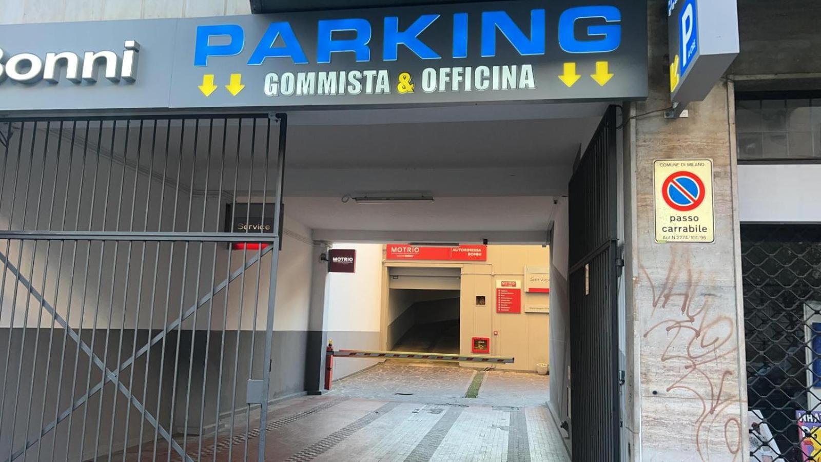 Suite 12 Milano Centro Parking Free Bagian luar foto