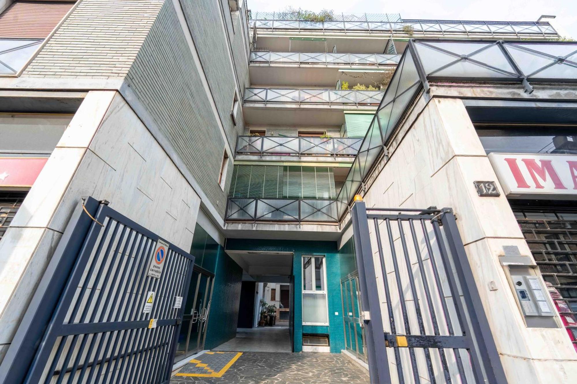 Suite 12 Milano Centro Parking Free Bagian luar foto