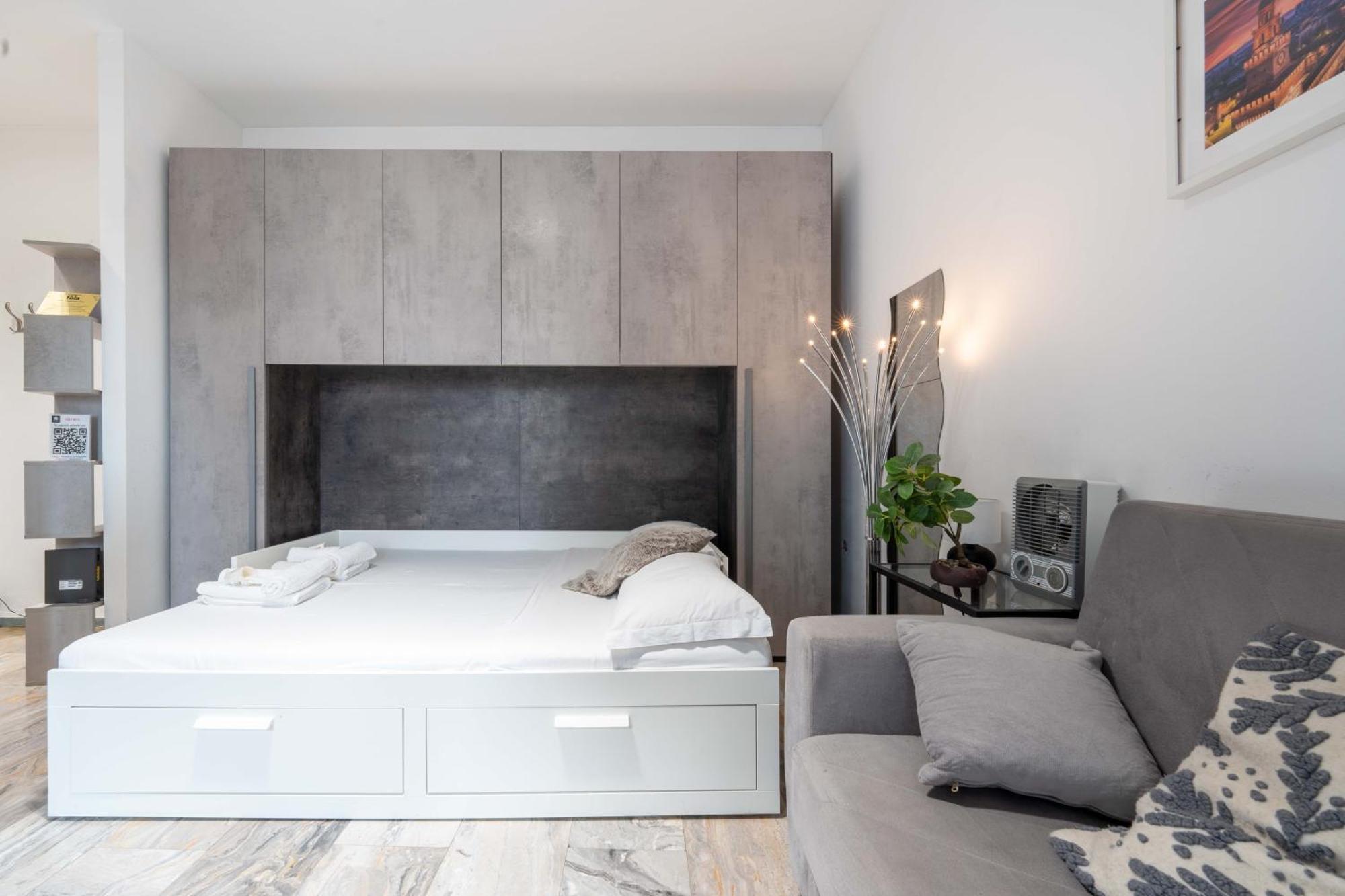 Suite 12 Milano Centro Parking Free Bagian luar foto