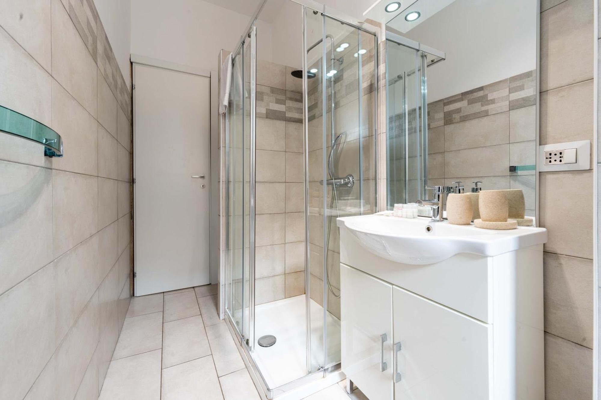 Suite 12 Milano Centro Parking Free Bagian luar foto