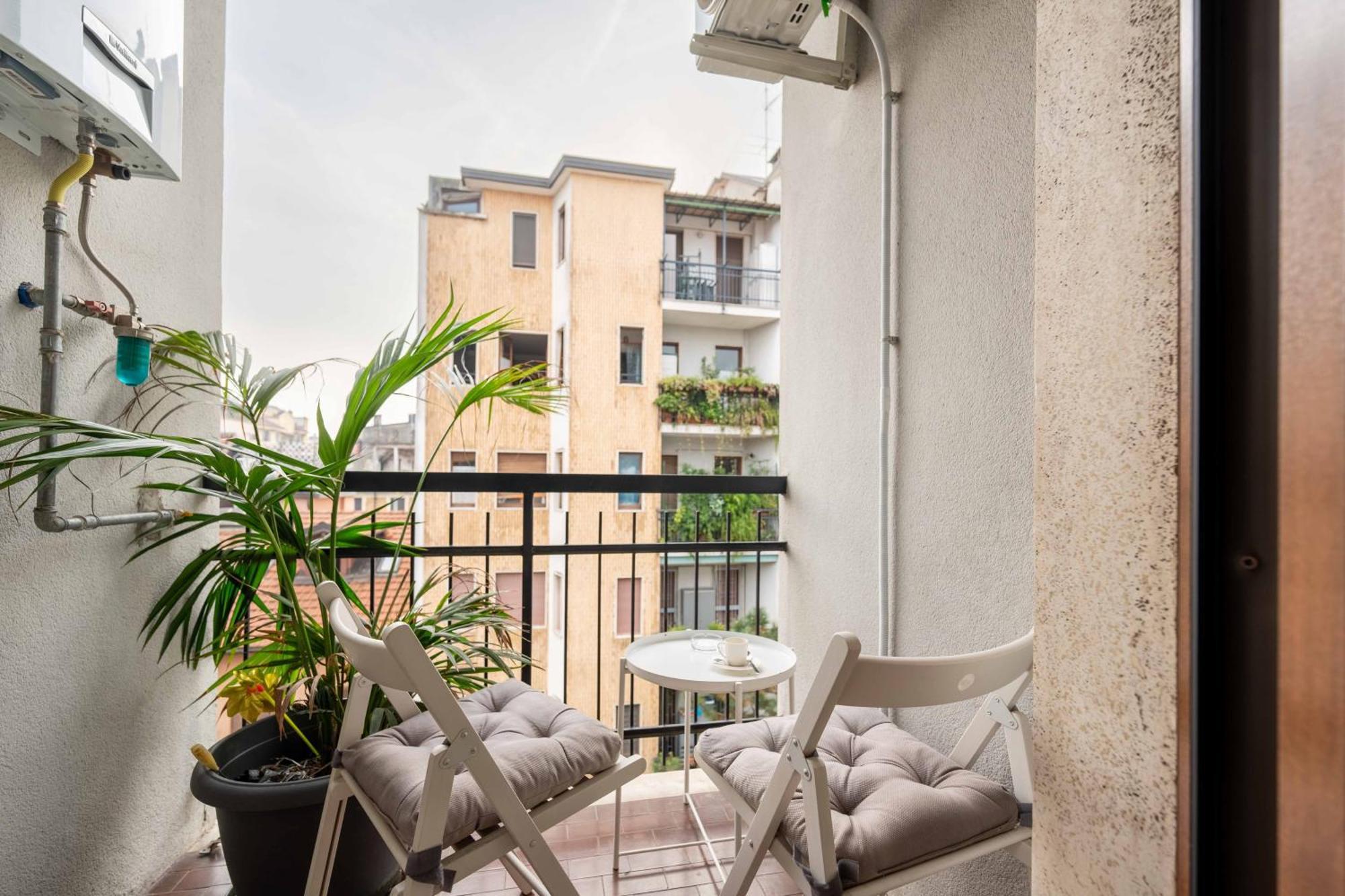 Suite 12 Milano Centro Parking Free Bagian luar foto
